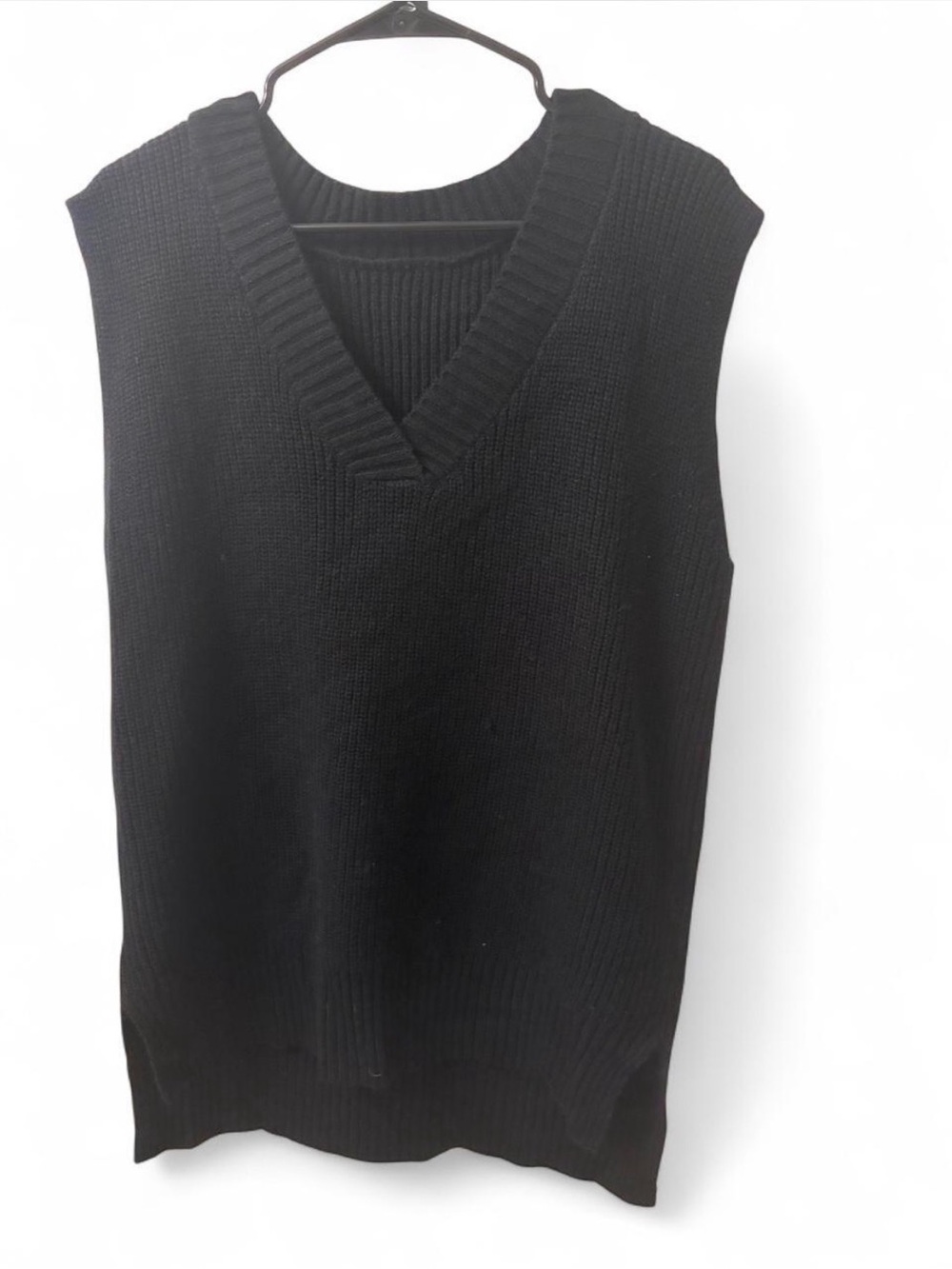Sleeveless V-Neck Oversized Knit Vest in Black